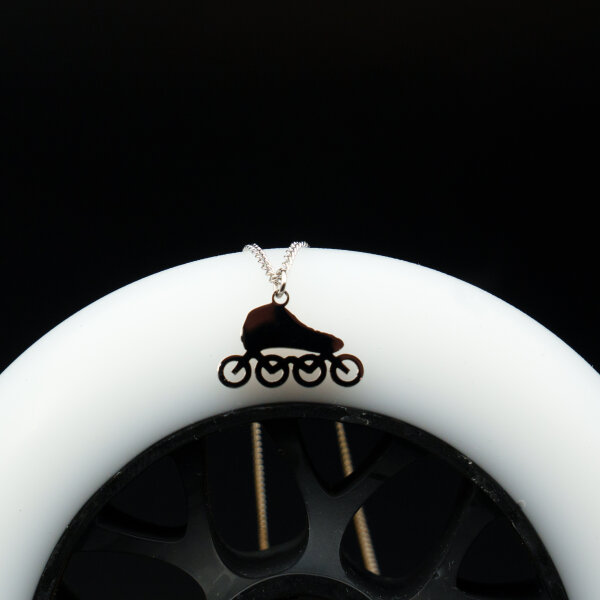 Skate | Necklace | black